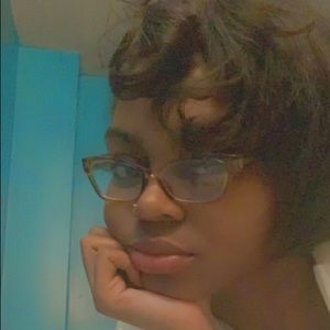 Meet your Posher, Phiah